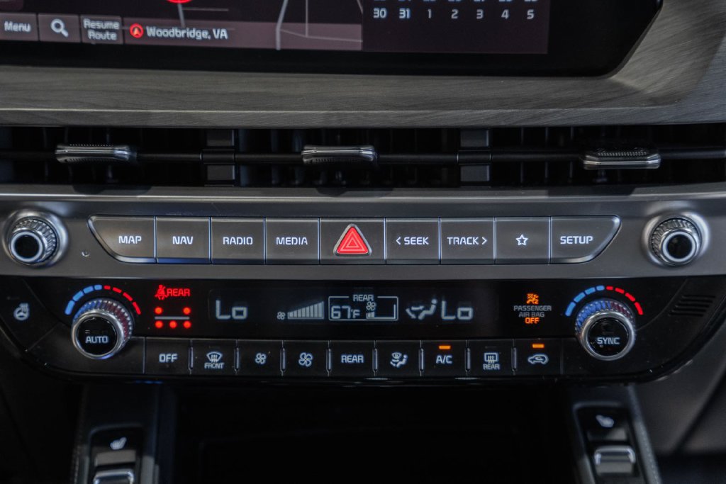 Used 2024 Kia Telluride EX X-Line AWD/4WD image 21