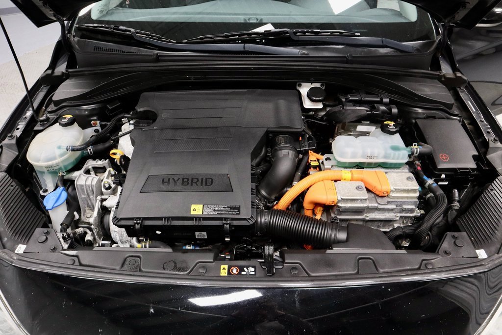 Used 2018 Hyundai Ioniq Blue image 16