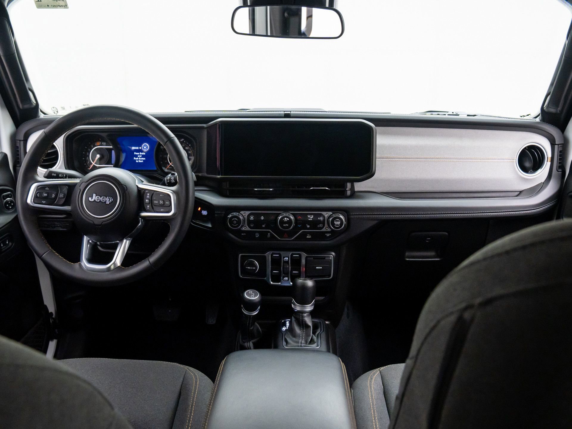 Used 2024 Jeep Wrangler Sahara image 10