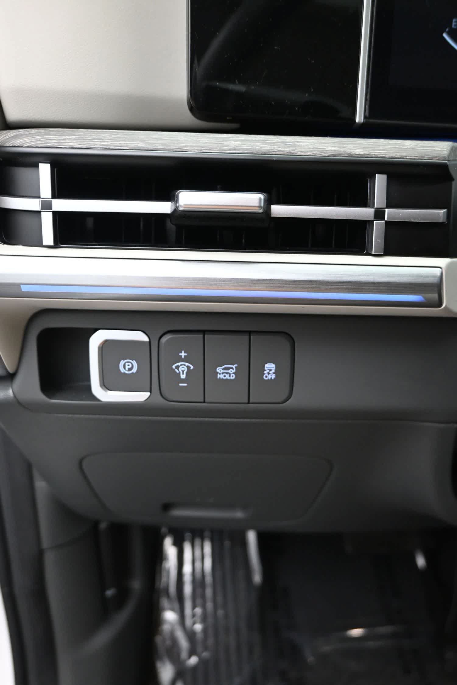 Used 2024 Hyundai Santa Fe Calligraphy AWD/4WD image 27