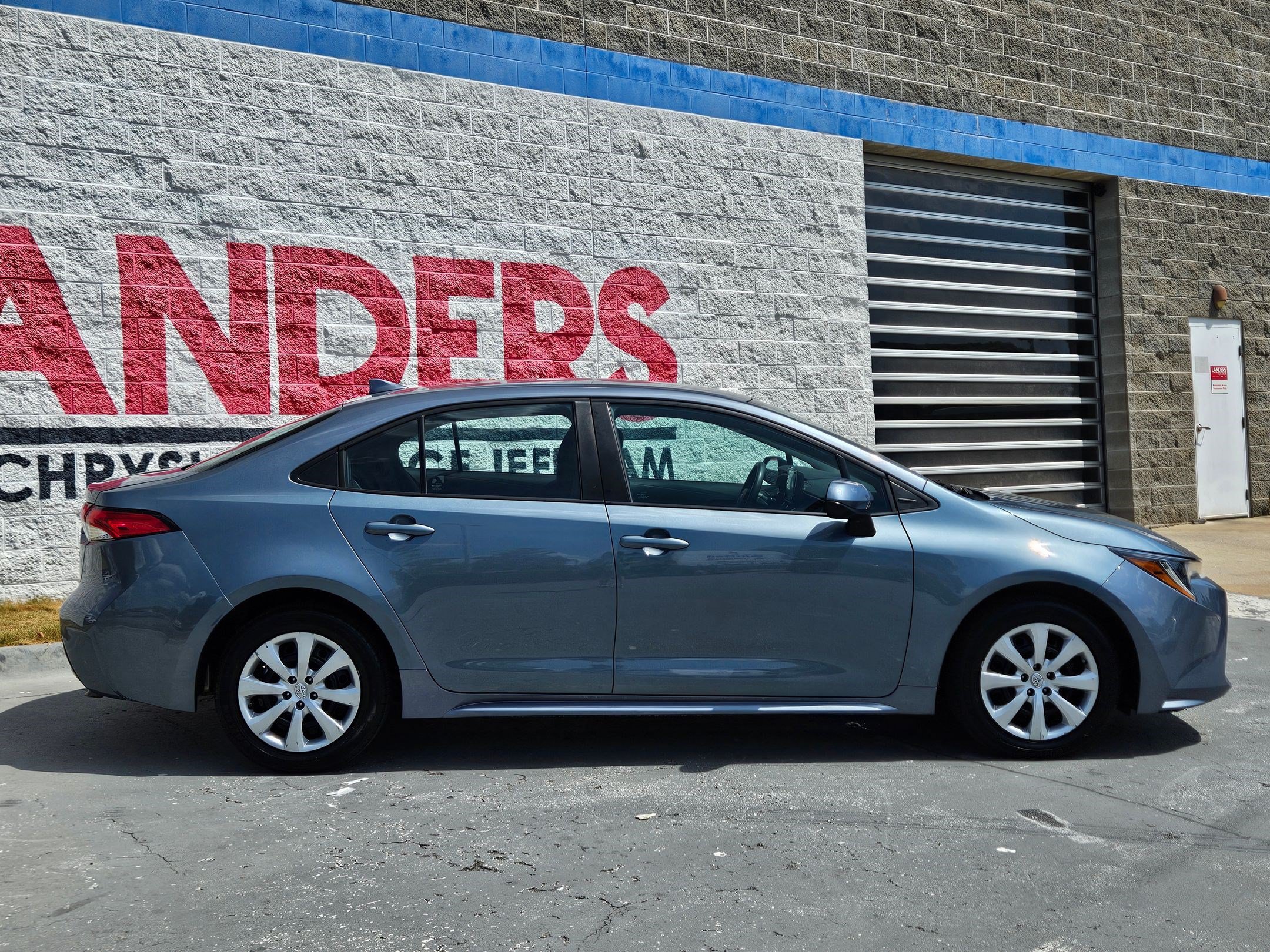 Used 2022 Toyota Corolla LE FWD image 8