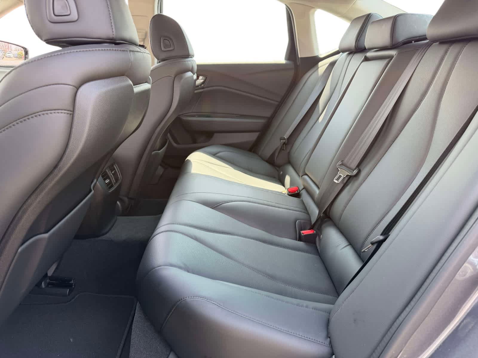 Used 2023 Acura TLX FWD image 18