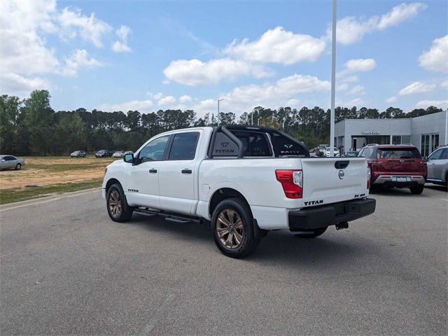 New 2024 Nissan Titan SV w/ SV Bronze Edition Package image 5