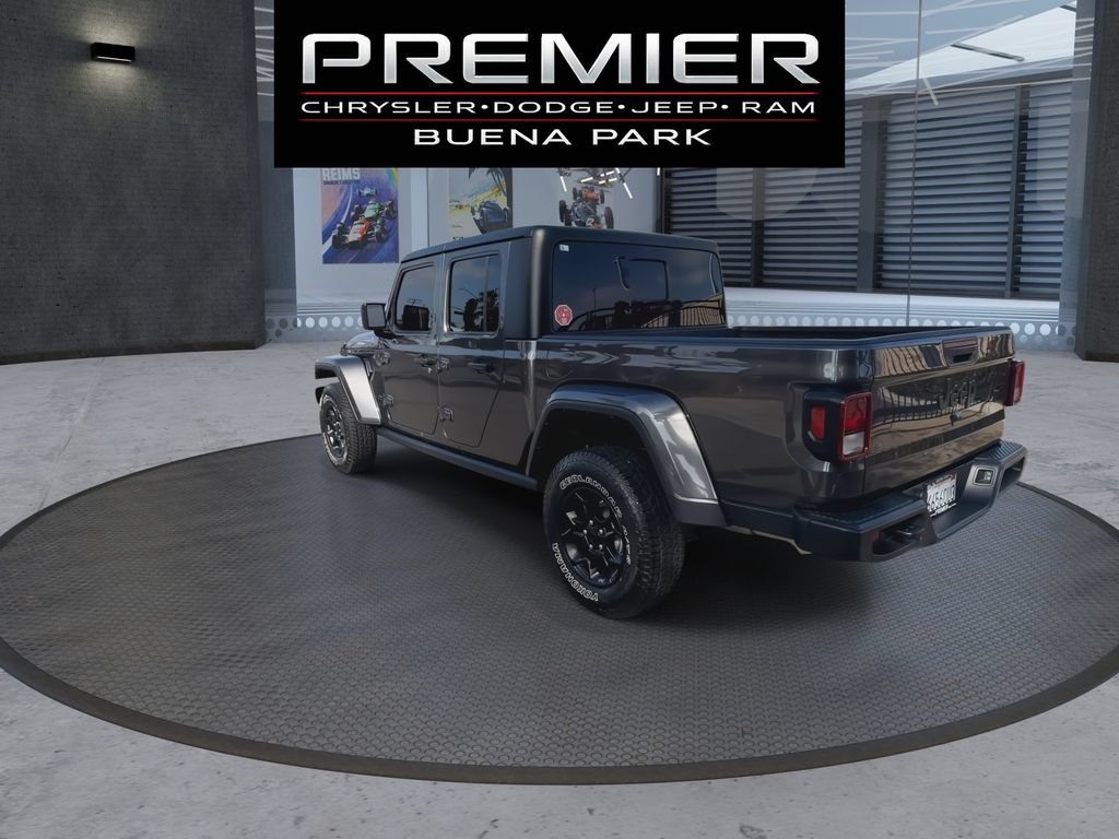 Used 2023 Jeep Gladiator Sport AWD/4WD image 6
