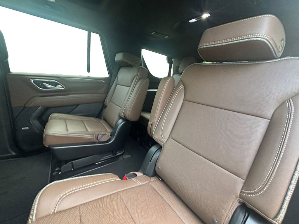 Used 2023 Chevrolet Tahoe High Country w/ Premium Package 2 image 13