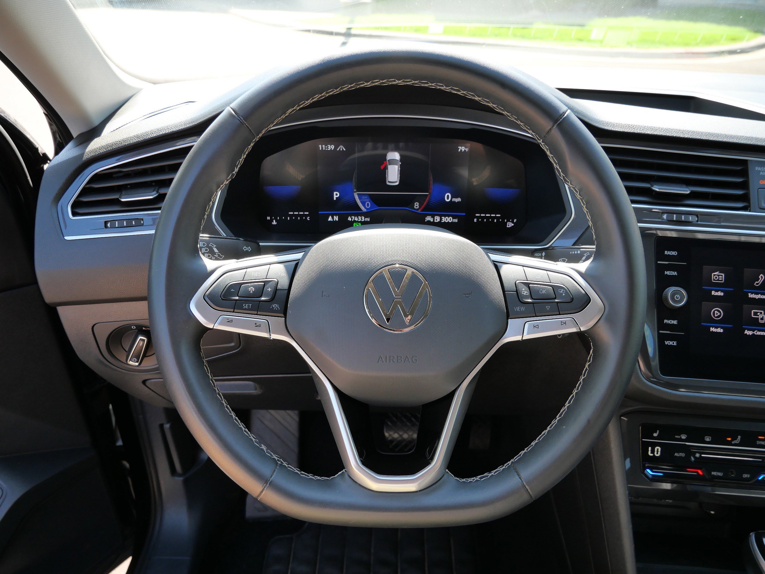 Certified 2024 Volkswagen Tiguan SE image 26