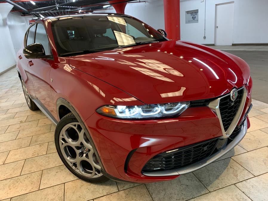 Used 2024 Alfa Romeo Tonale Ti image 3