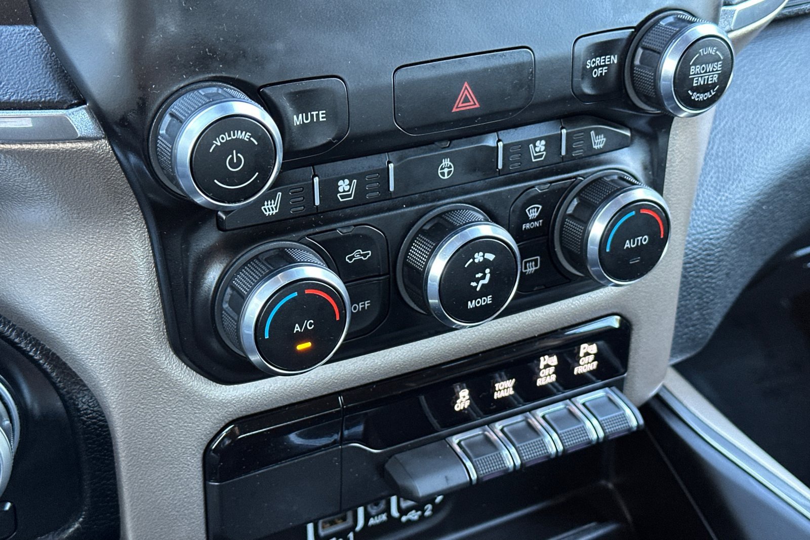 Used 2021 RAM 1500 Laramie image 22