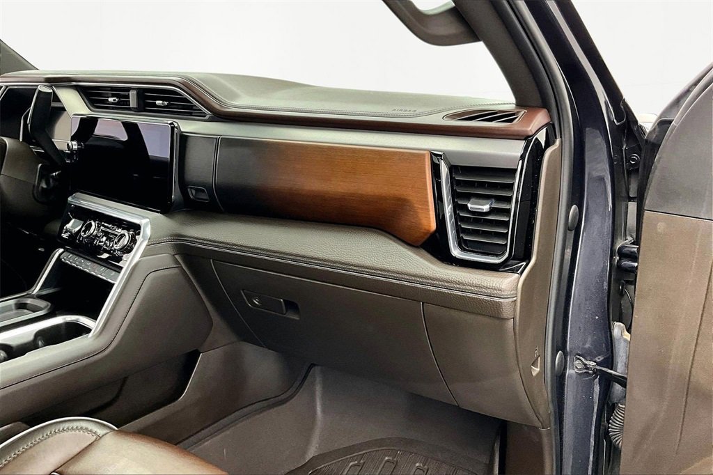 Used 2024 GMC Sierra 2500 Denali w/ Technology Package image 17