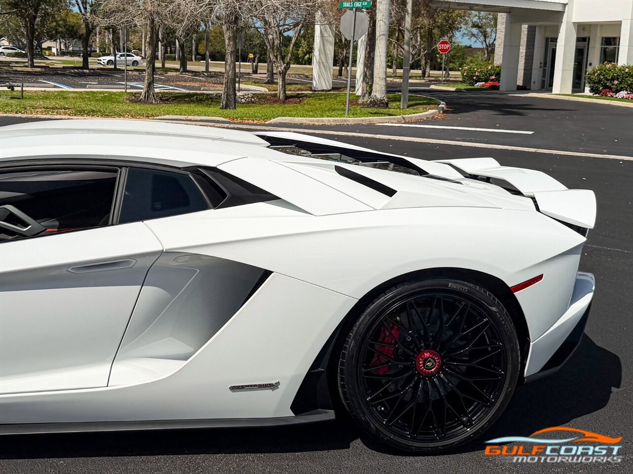Used 2017 Lamborghini Aventador S image 55