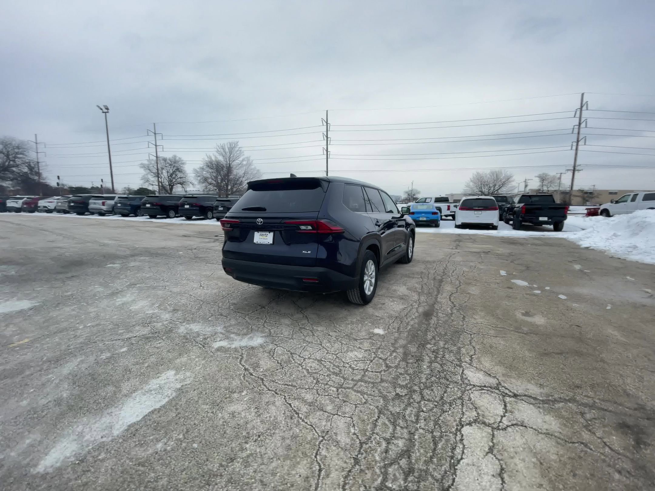 Used 2025 Toyota Grand Highlander FWD video 2