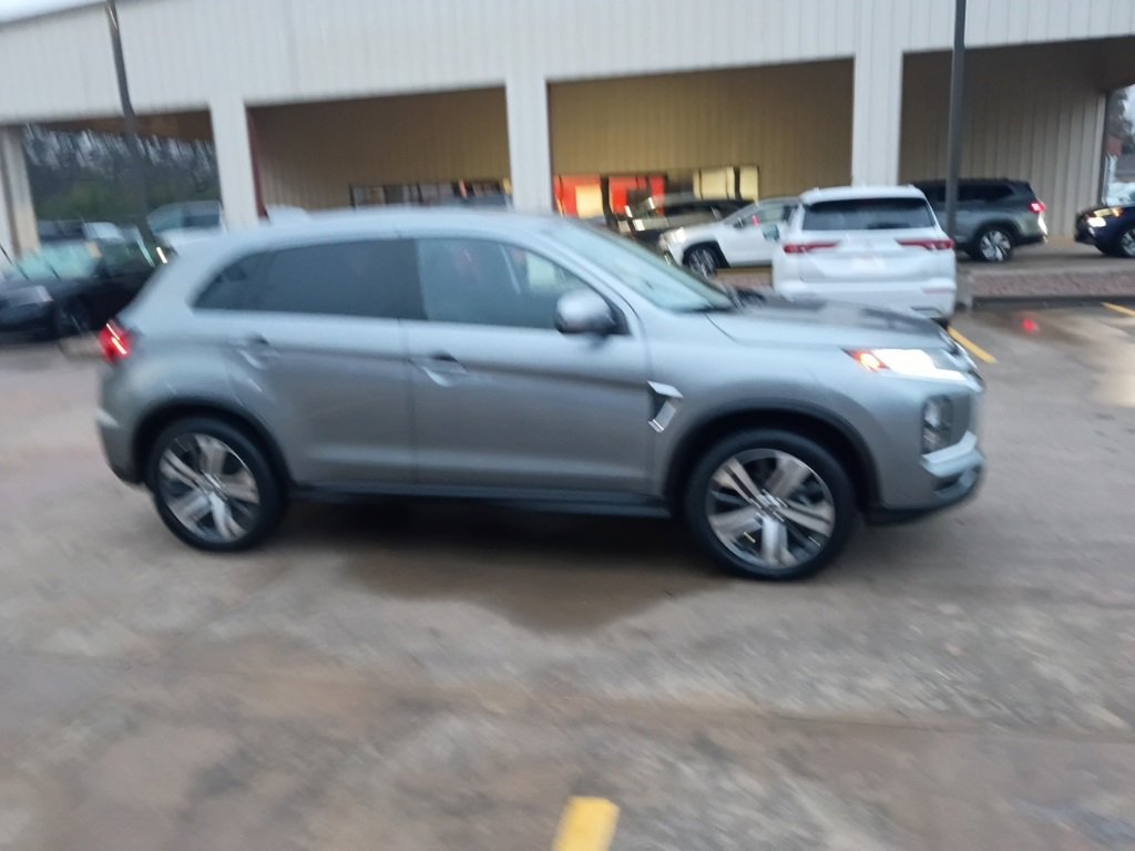 Used 2025 Mitsubishi Outlander Sport SE image 7