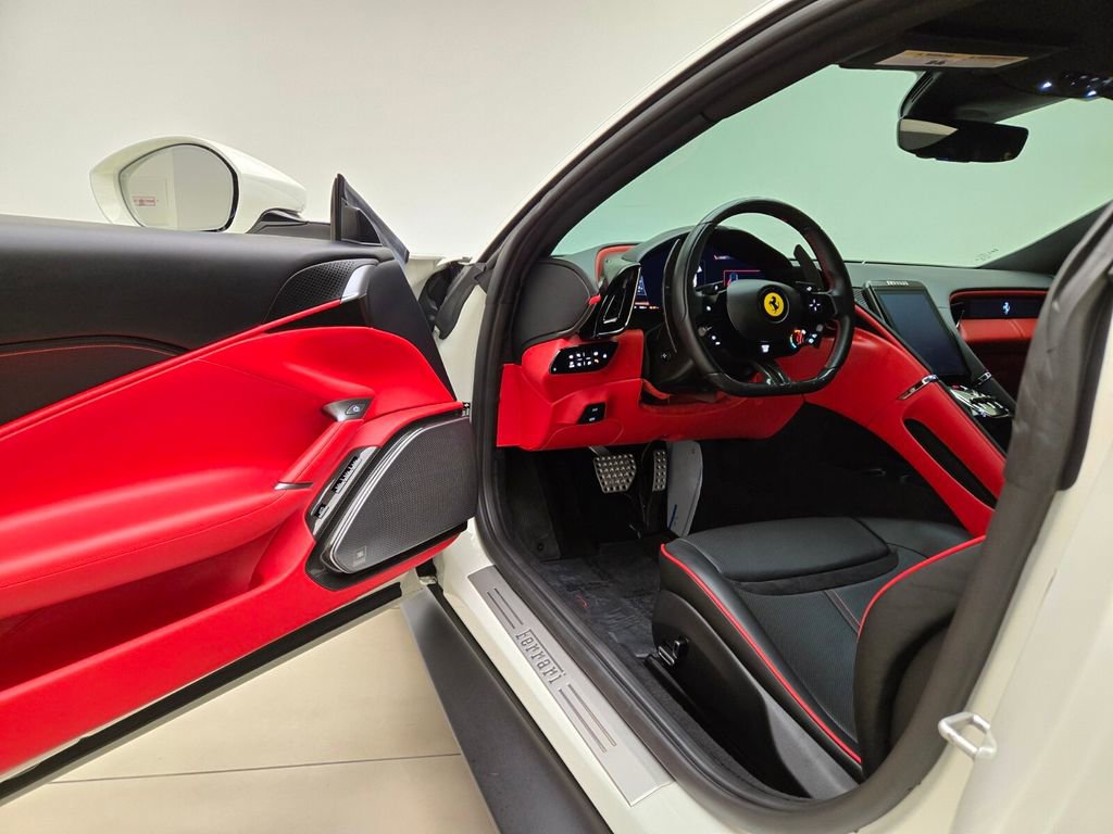 Used 2024 Ferrari Roma RWD image 16