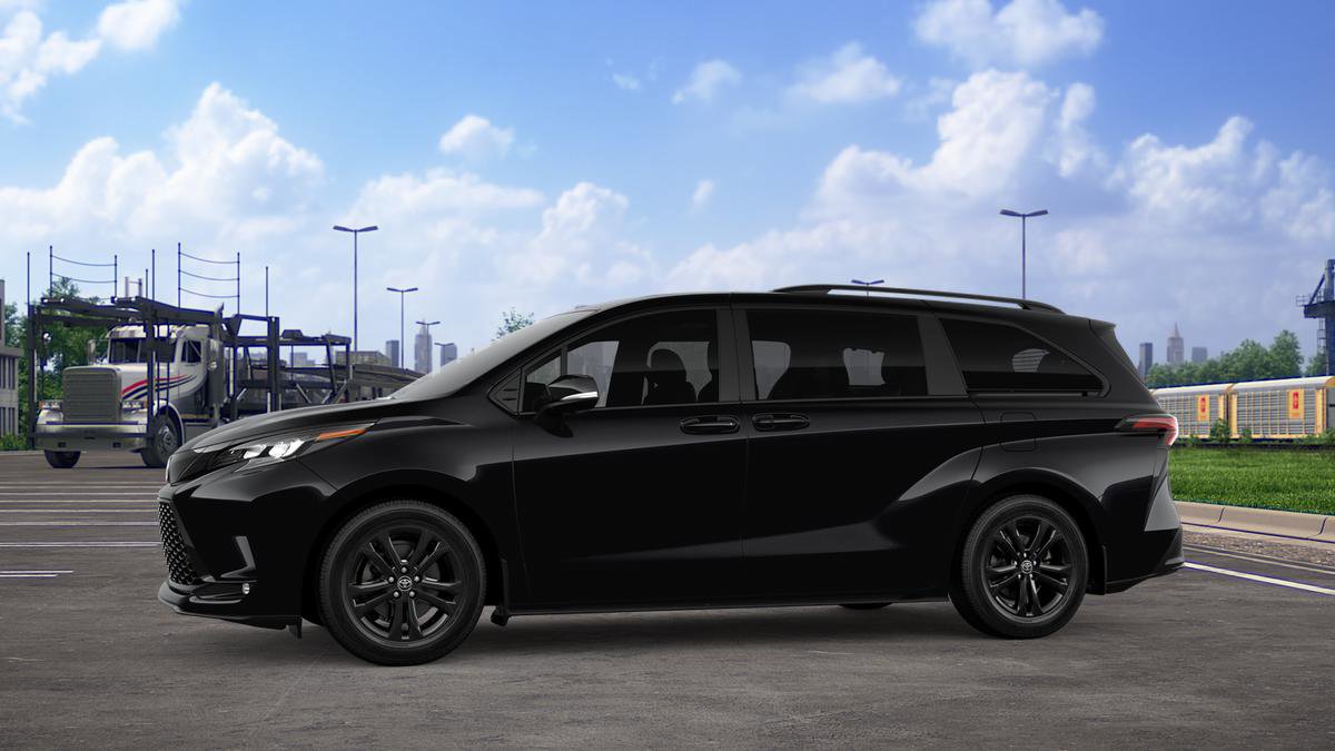 New 2026 Toyota Sienna XSE image 3