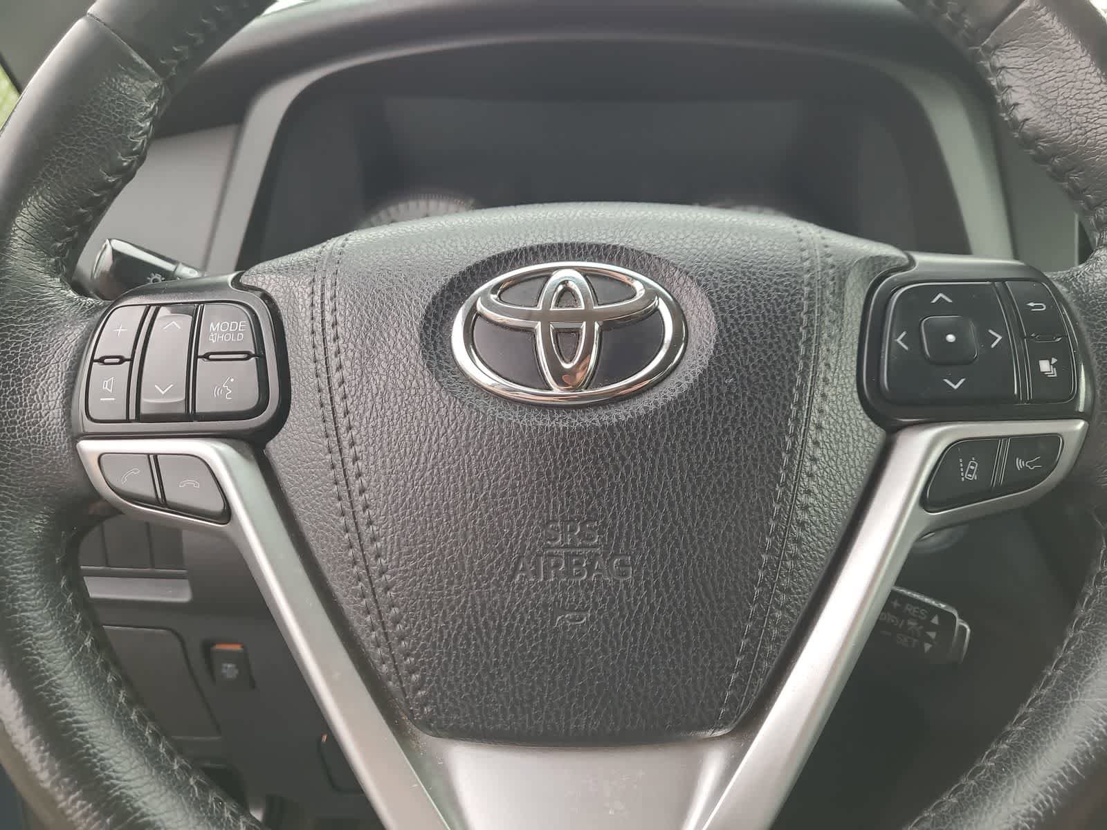 Used 2019 Toyota Sienna SE w/ SE Preferred Package AWD/4WD image 23