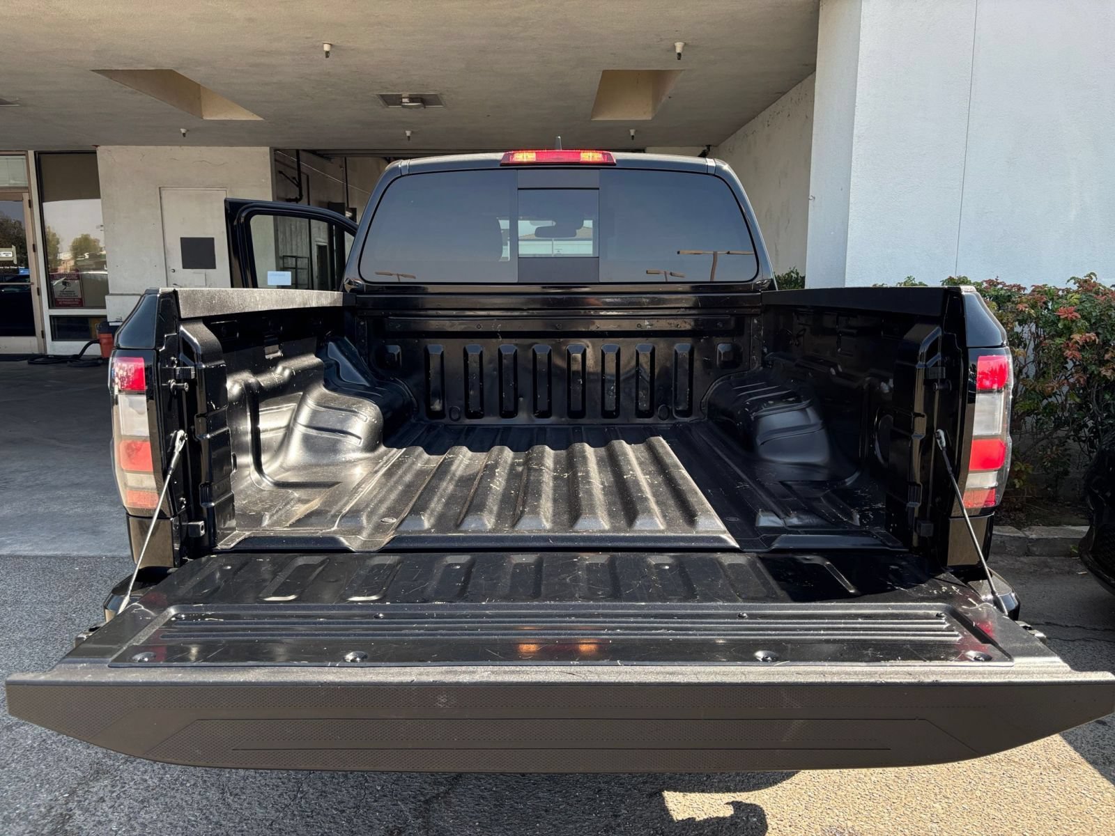 Used 2026 Nissan Frontier PRO-4X AWD/4WD image 32