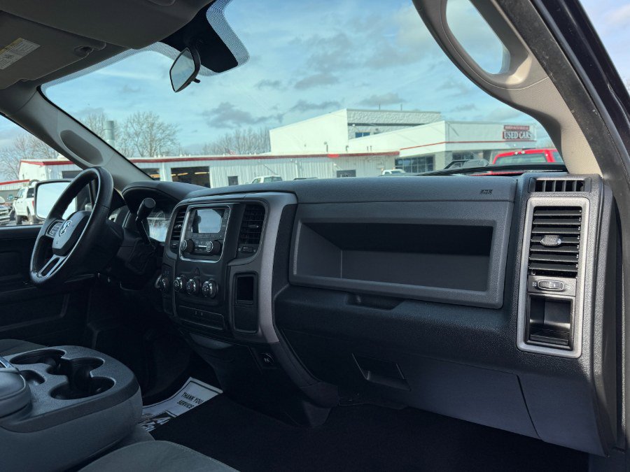 Used 2016 RAM 1500 ST w/ SXT Appearance Group image 19