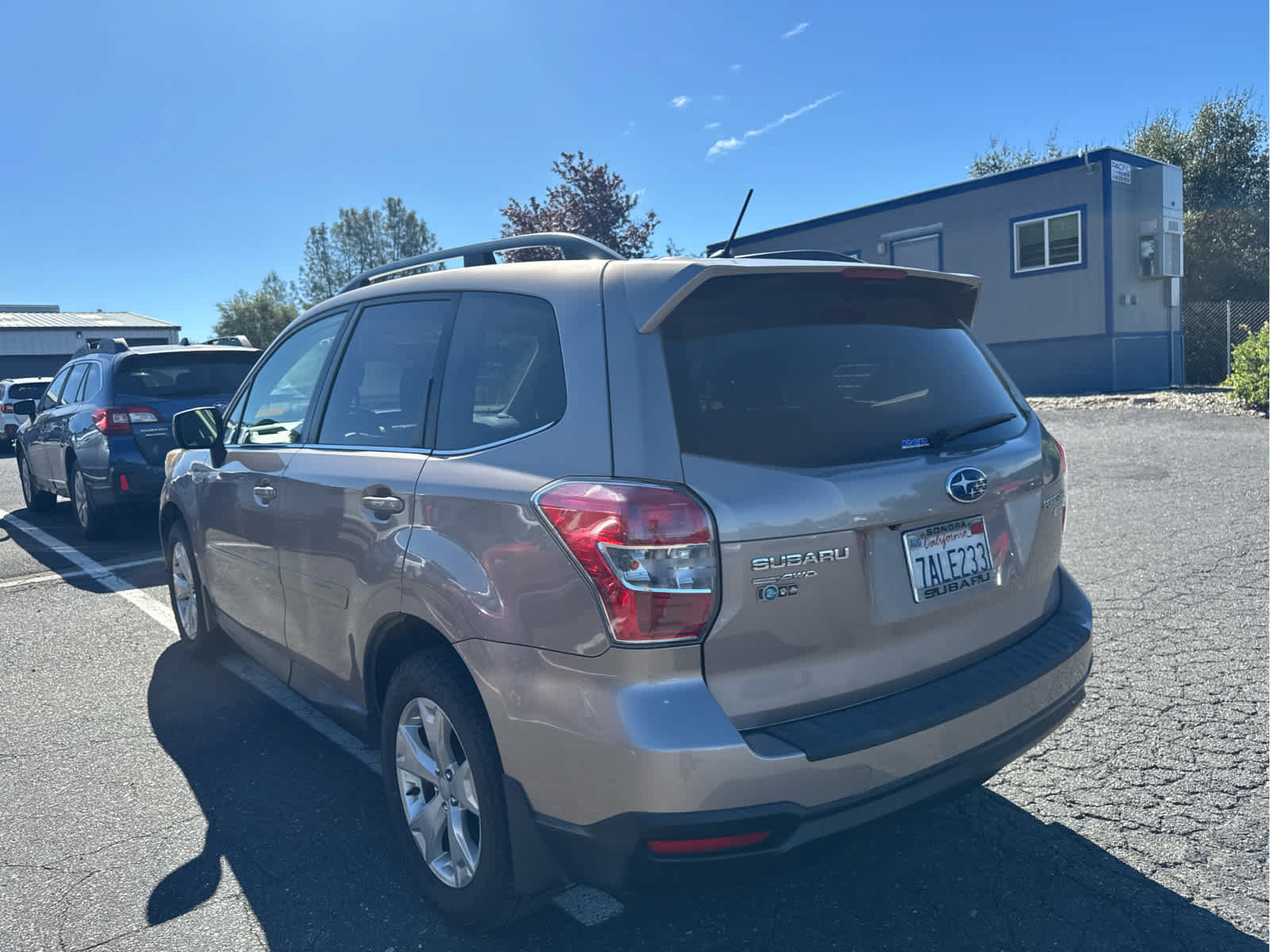 Used 2014 Subaru Forester 2.5i Limited w/ Popular Package #2 AWD/4WD image 7