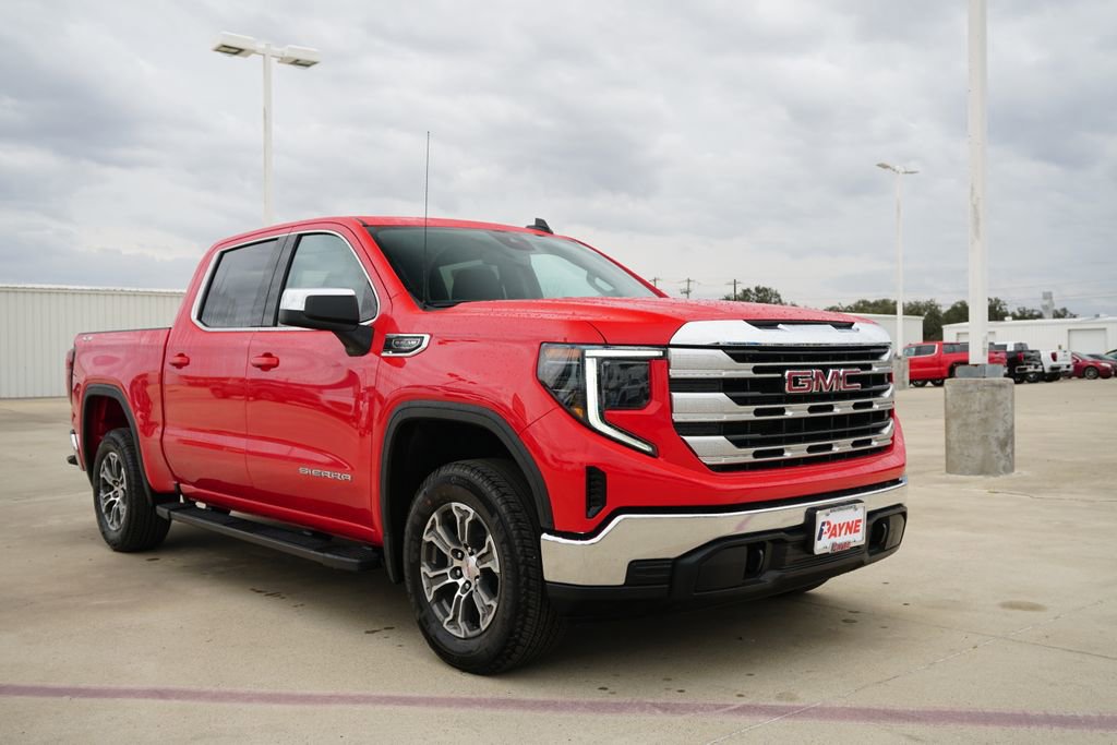 New 2026 GMC Sierra 1500 SLE image 3