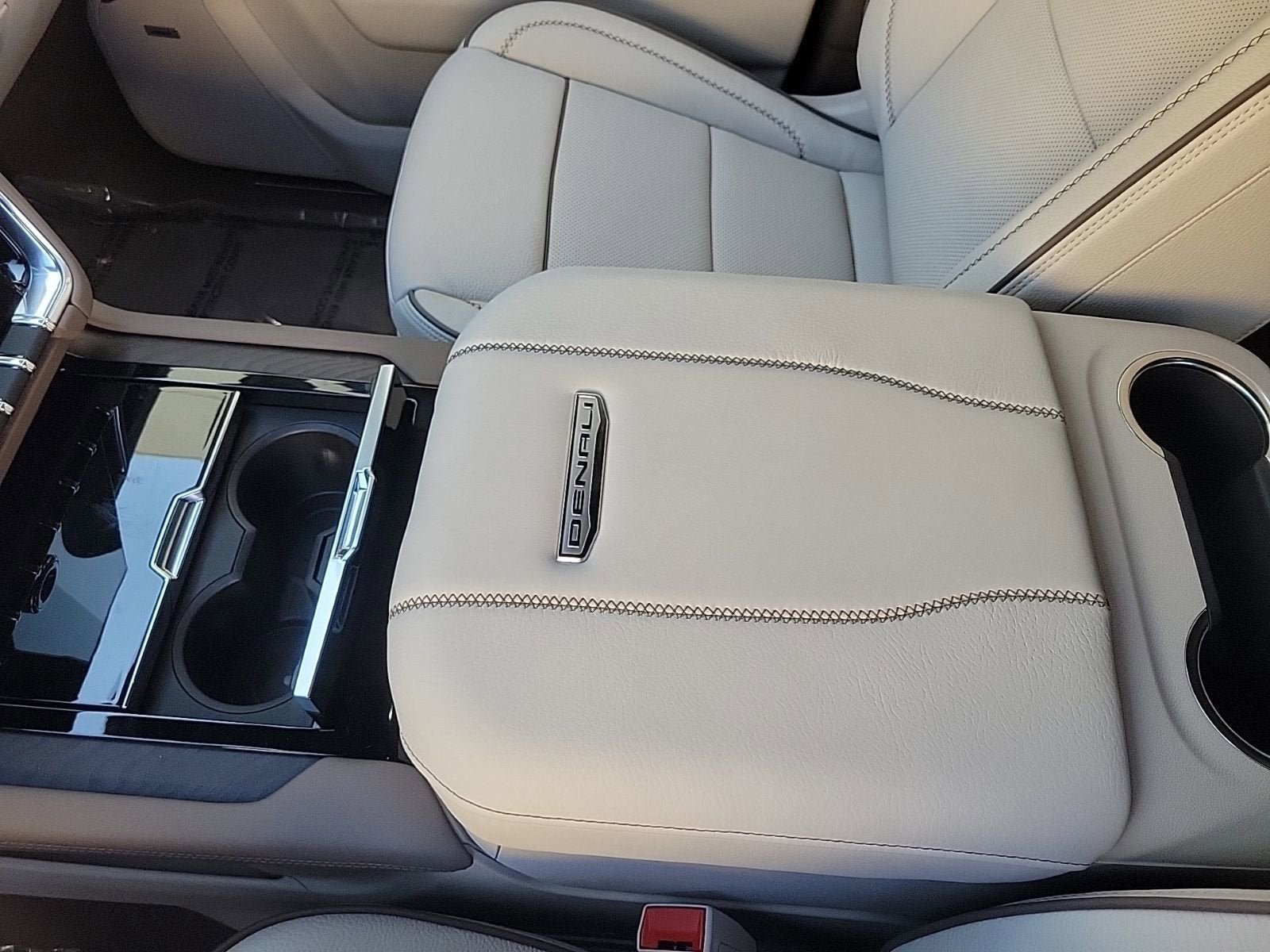 New 2026 GMC Yukon XL Denali RWD image 18