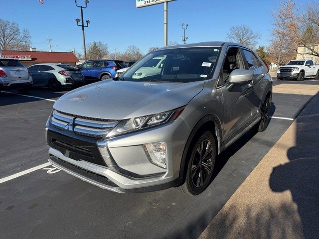 Used 2018 Mitsubishi Eclipse Cross SE image 9