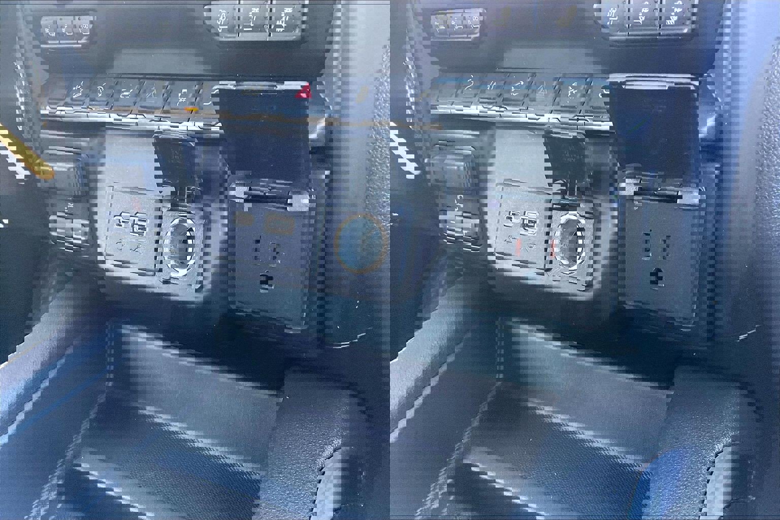 Used 2020 GMC Sierra 1500 AT4 image 38