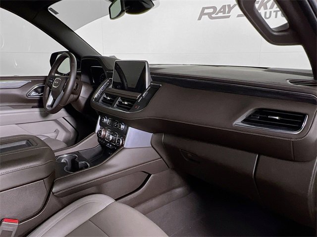 Used 2023 GMC Yukon SLT w/ SLT Luxury Package image 40