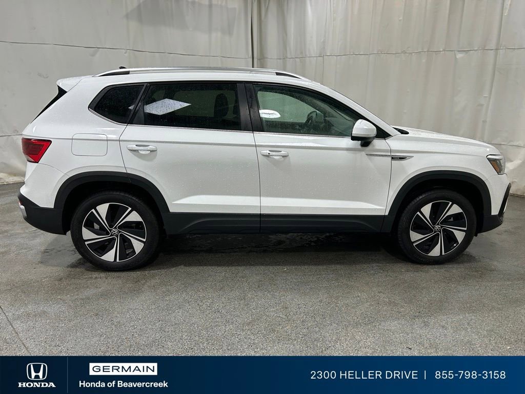 Used 2024 Volkswagen Taos SE image 9