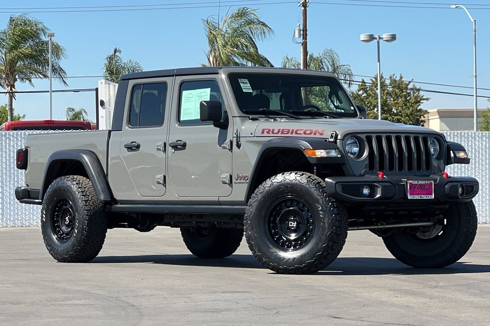 Used 2020 Jeep Gladiator Rubicon AWD/4WD image 2