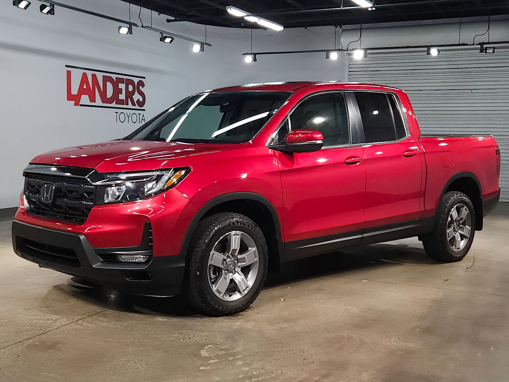 Used 2025 Honda Ridgeline RTL image 3