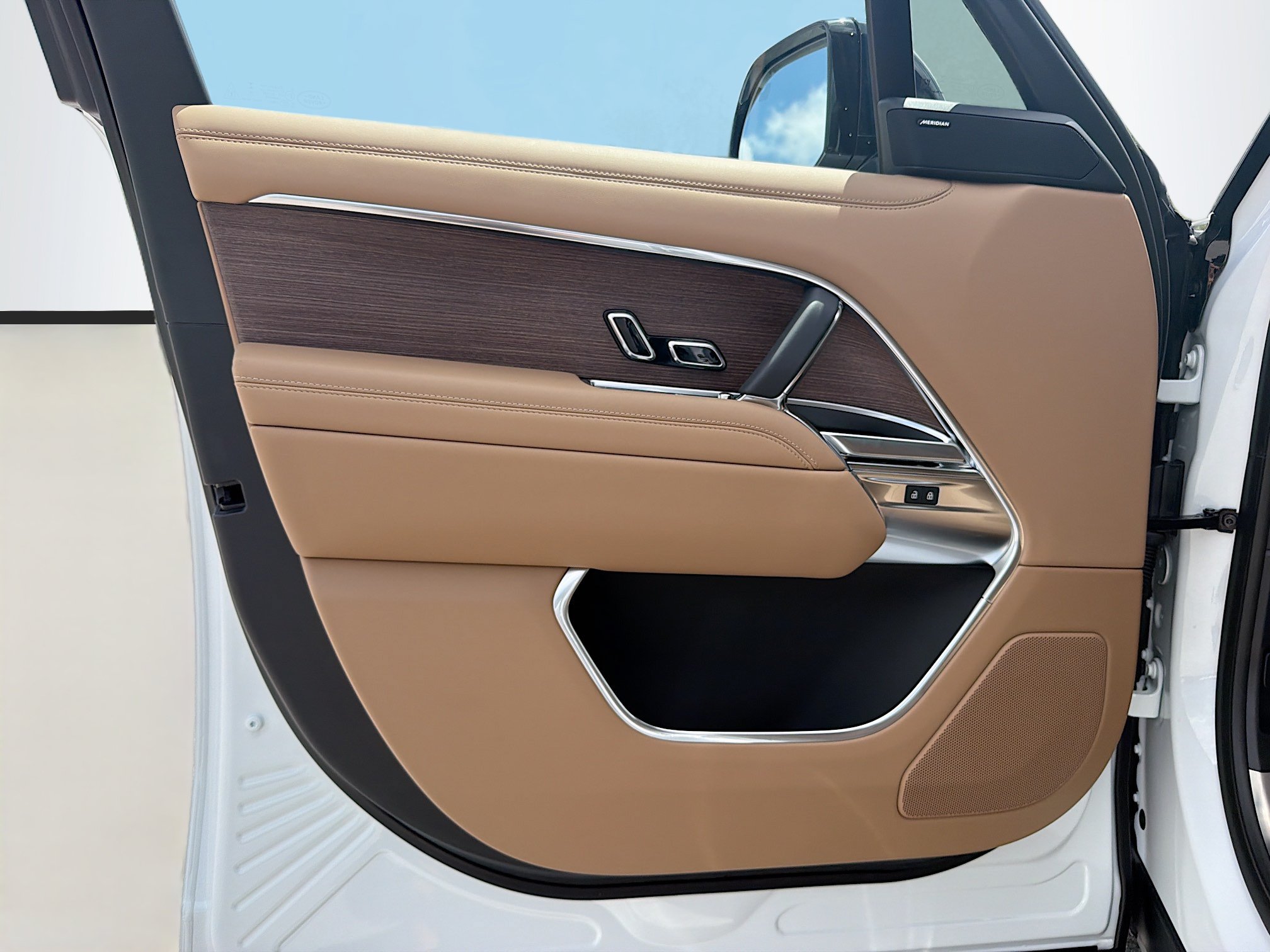 New 2026 Land Rover Range Rover SE AWD/4WD image 23