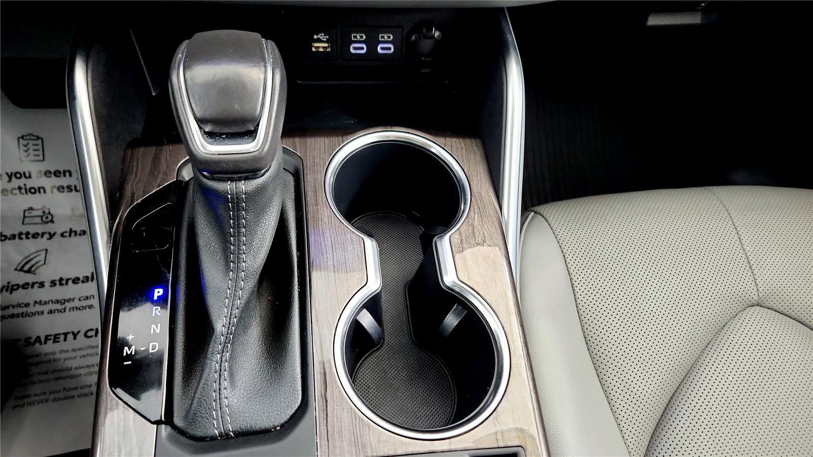 Used 2023 Toyota Highlander Limited image 45