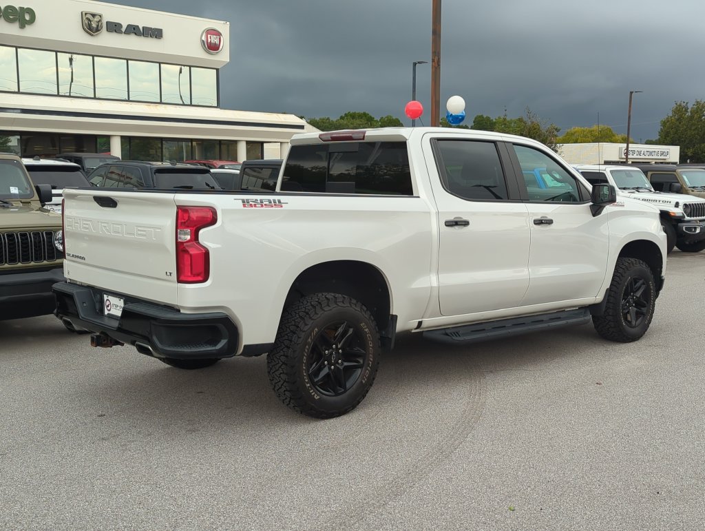 Used 2020 Chevrolet Silverado 1500 LT Trail Boss AWD/4WD image 6