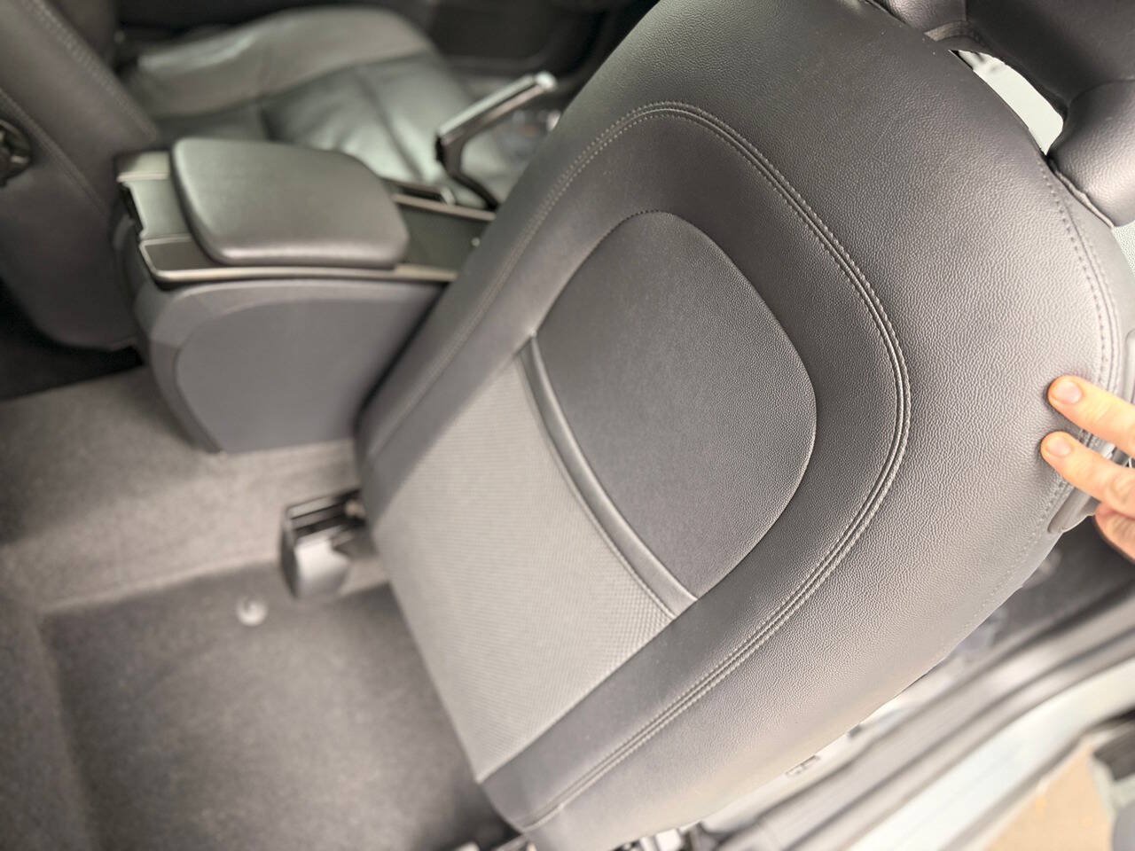 Used 2009 Volvo C30 T5 FWD image 85