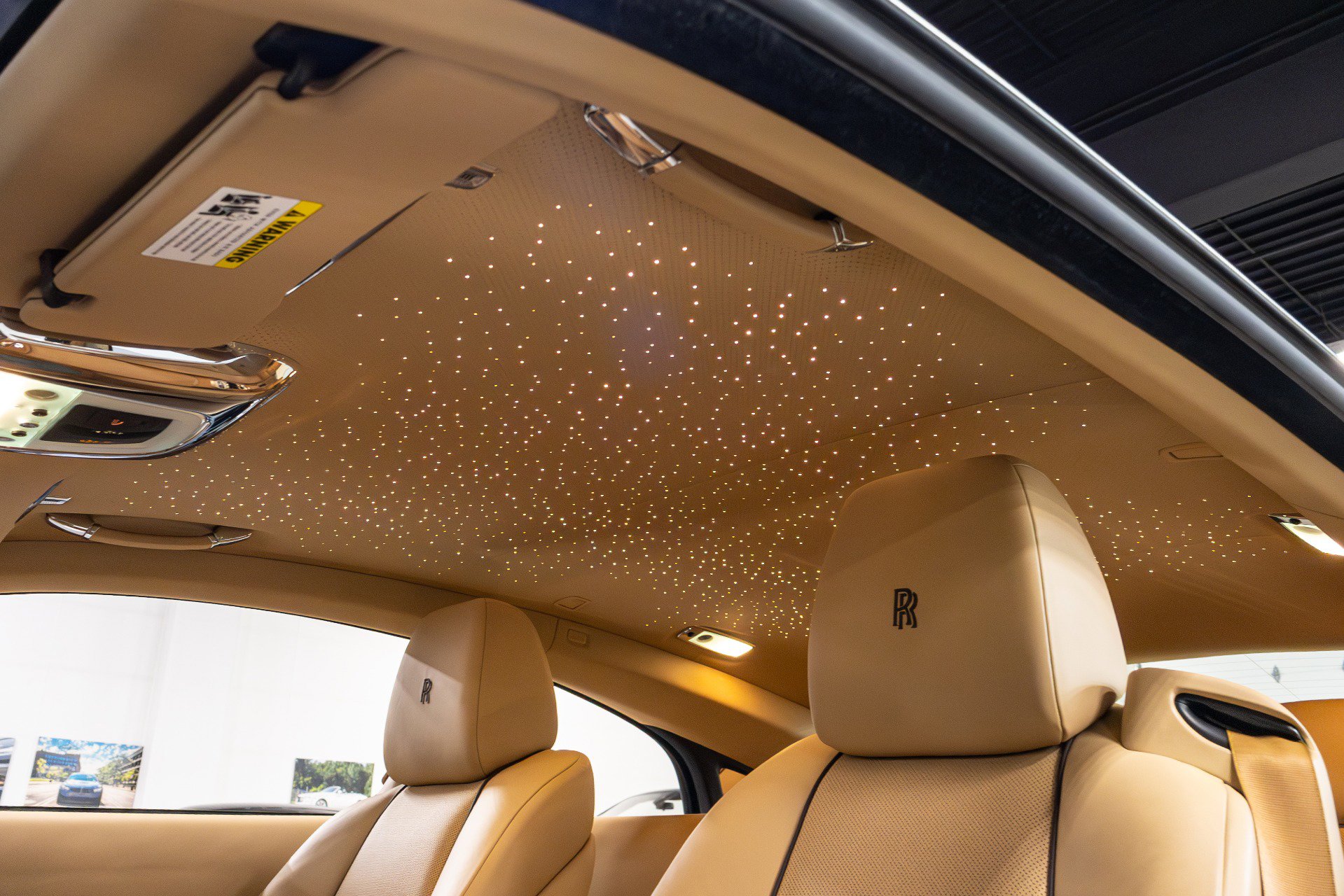 Used 2015 Rolls-Royce Wraith image 11