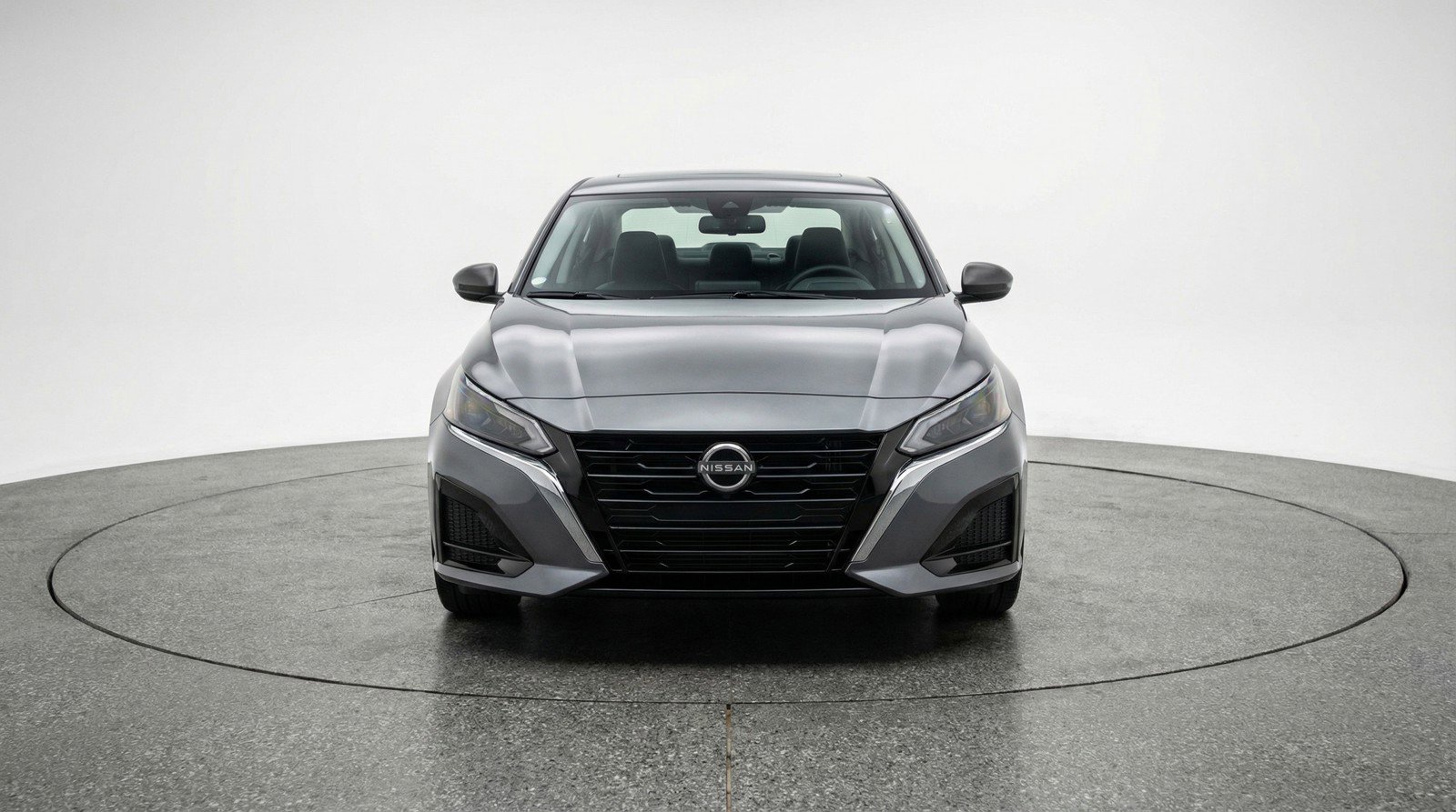 Used 2025 Nissan Altima 2.5 SV FWD image 2