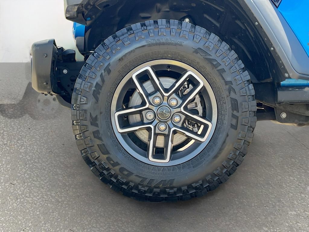 Certified 2024 Jeep Gladiator Mojave w/ Technology Group AWD/4WD image 30