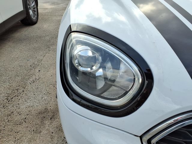 Used 2018 MINI Cooper Countryman S FWD image 9