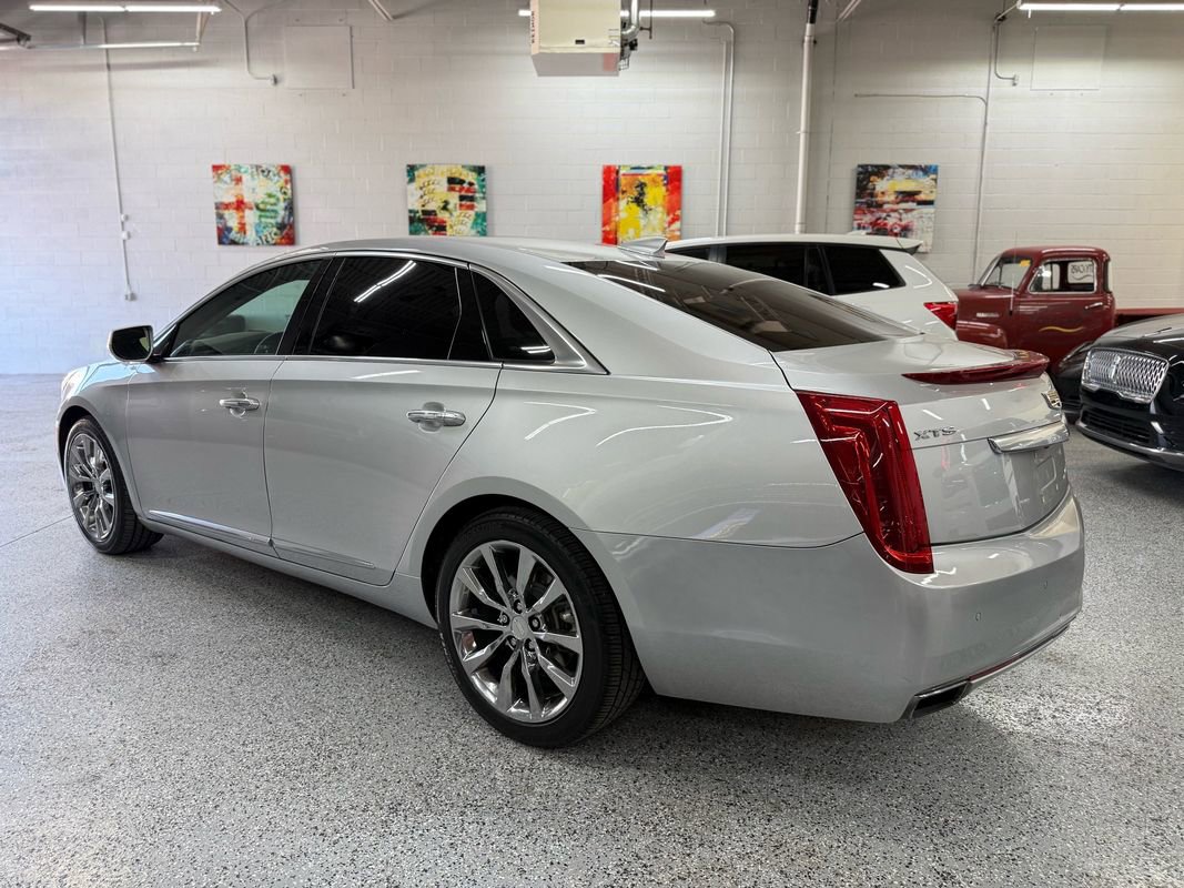Used 2017 Cadillac XTS Luxury w/ Driver Awareness Package FWD image 3