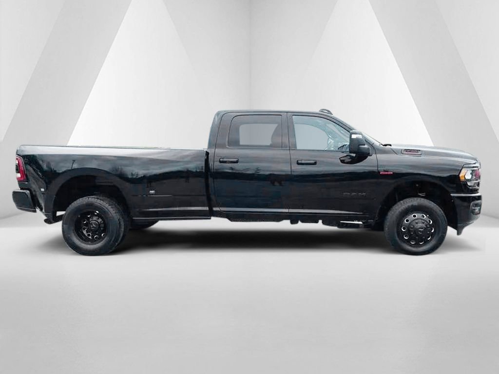 Used 2024 RAM 3500 Big Horn w/ Night Edition AWD/4WD image 9