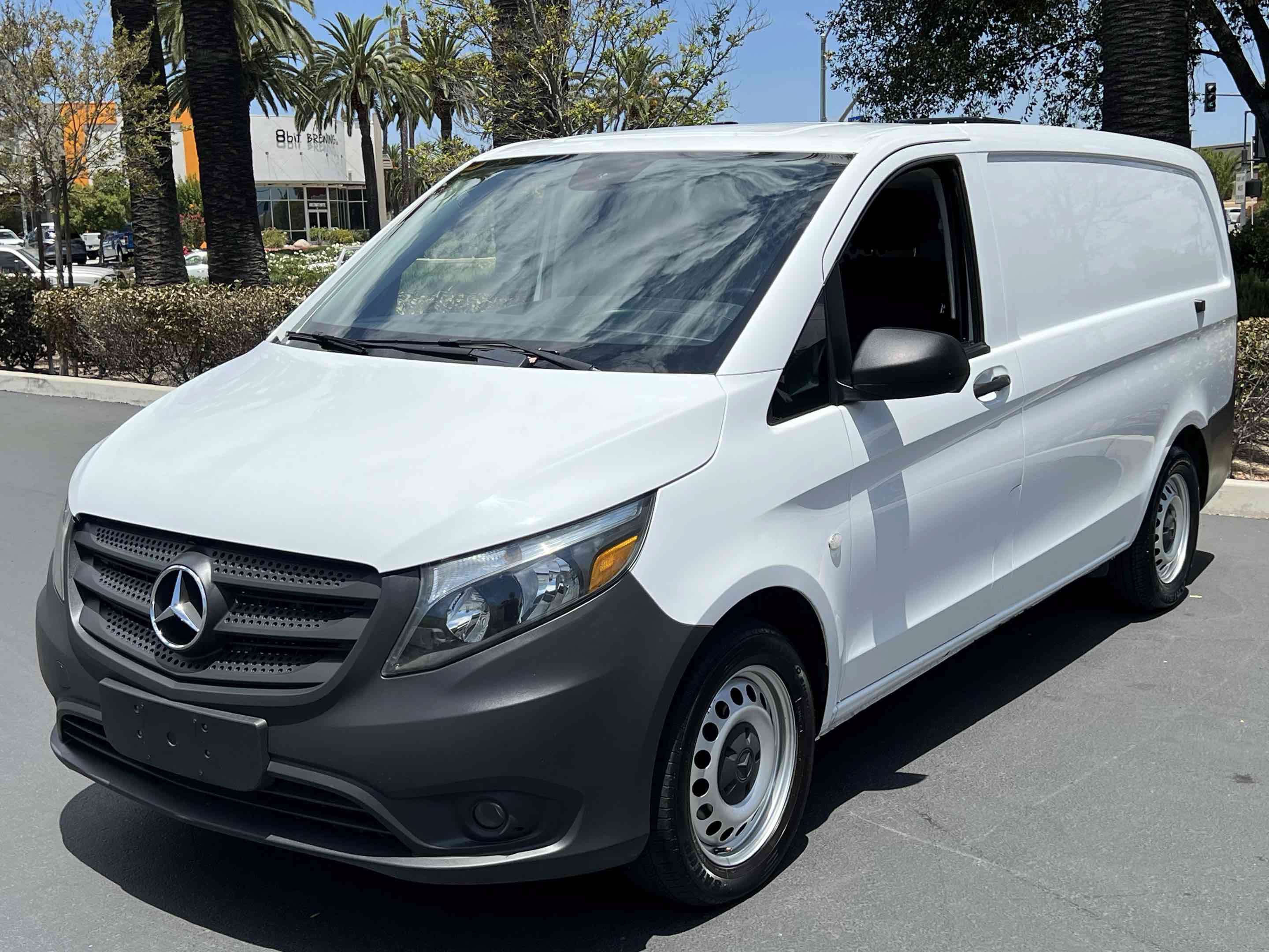 Used 2022 Mercedes-Benz Metris image 25