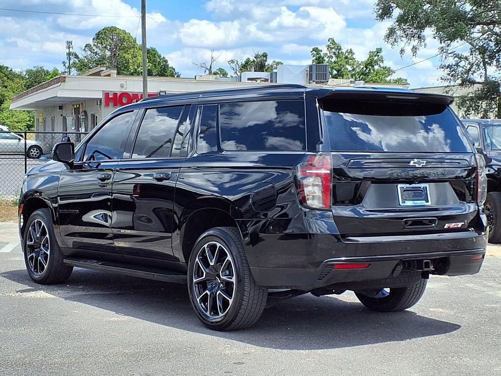 Used 2024 Chevrolet Suburban RST w/ Luxury Package AWD/4WD image 5