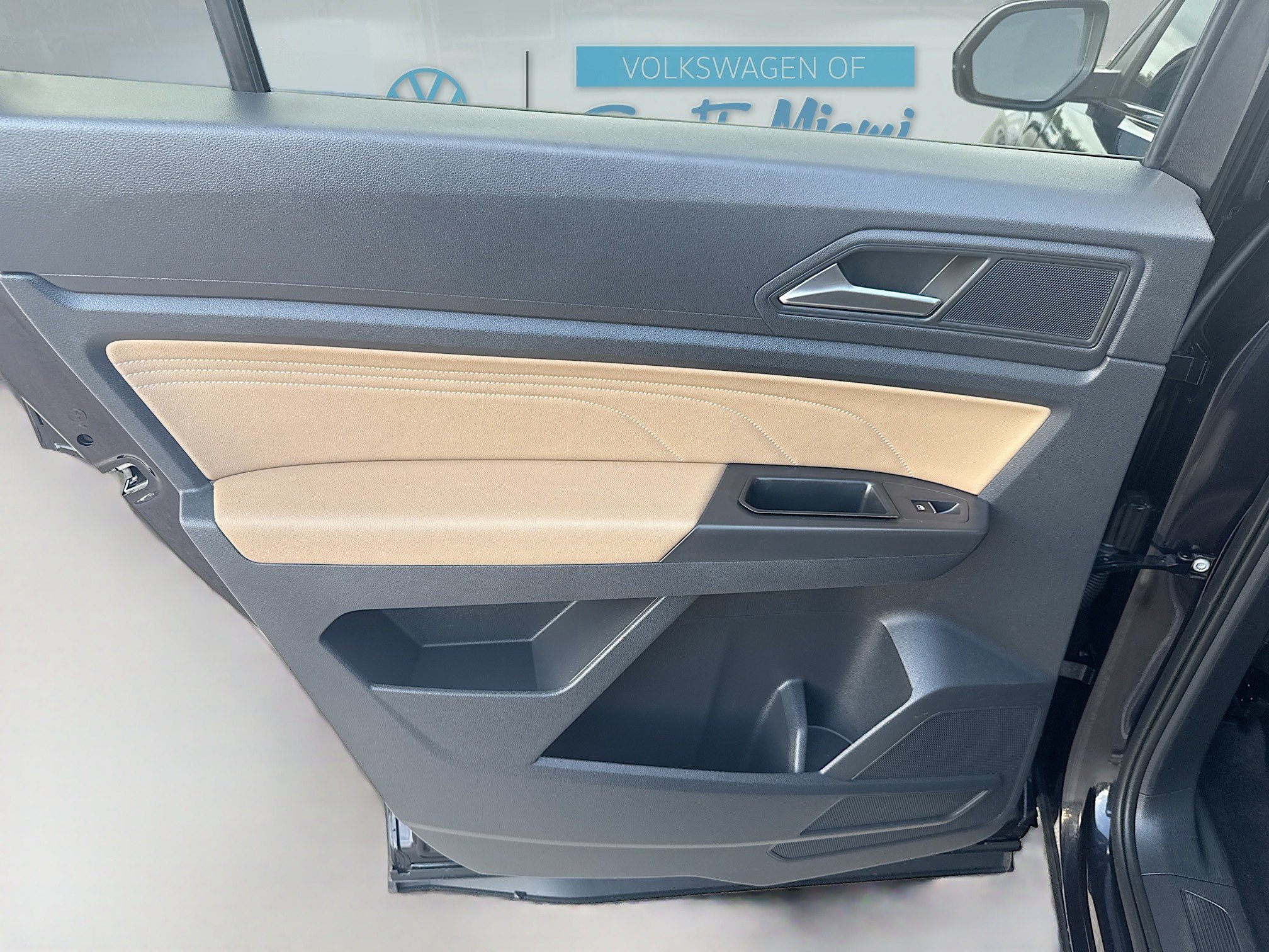 Used 2022 Volkswagen Atlas Cross Sport SE w/ Panoramic Sunroof Package AWD/4WD image 26
