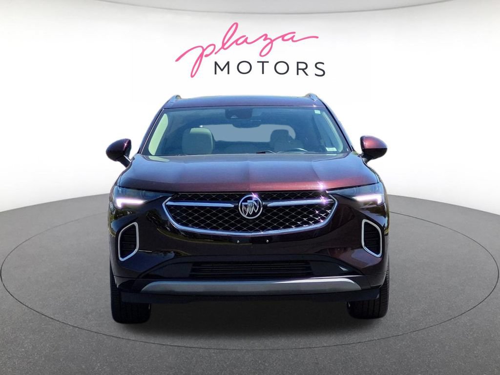 Used 2021 Buick Envision Avenir w/ Technology Package II AWD/4WD image 2