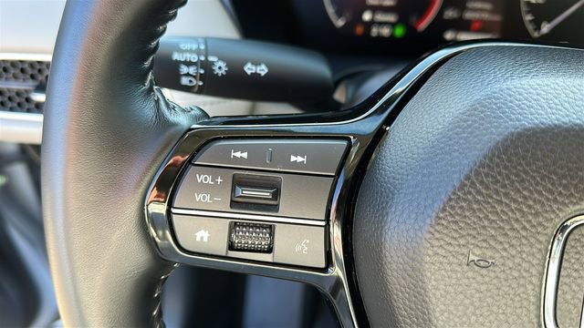 Used 2026 Honda HR-V EX-L image 12