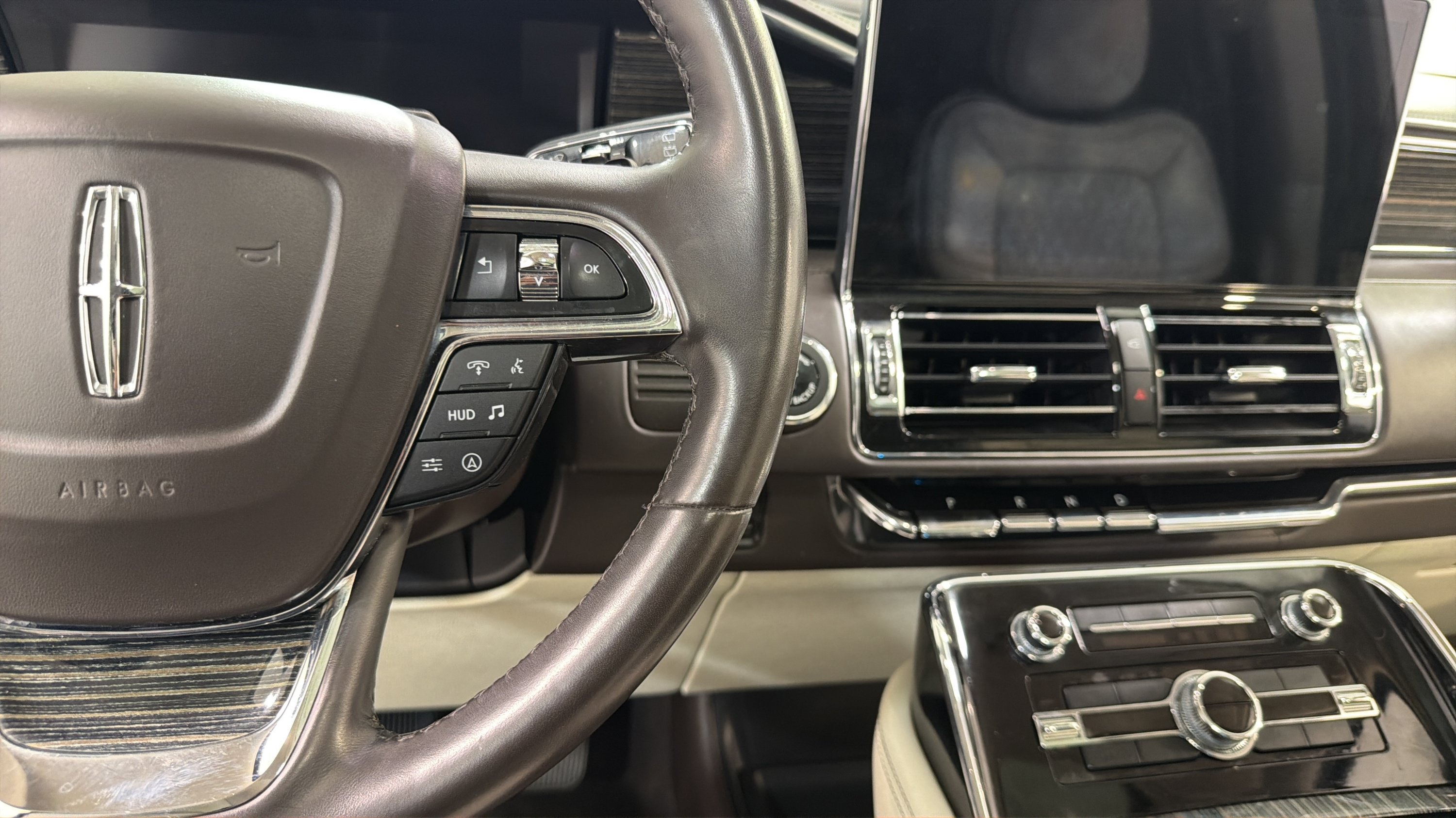 Used 2023 Lincoln Navigator L Black Label AWD/4WD image 14