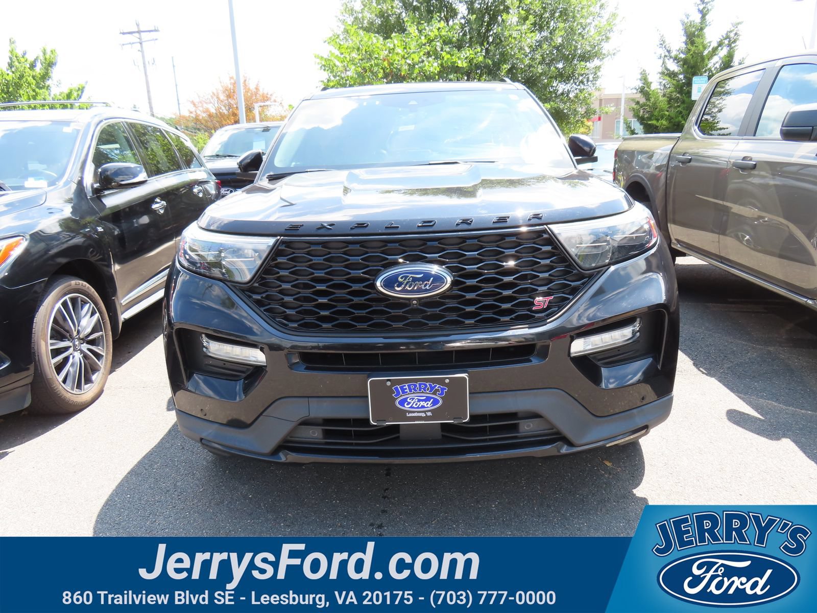 Certified 2020 Ford Explorer ST w/ Premium Technology Package AWD/4WD image 2