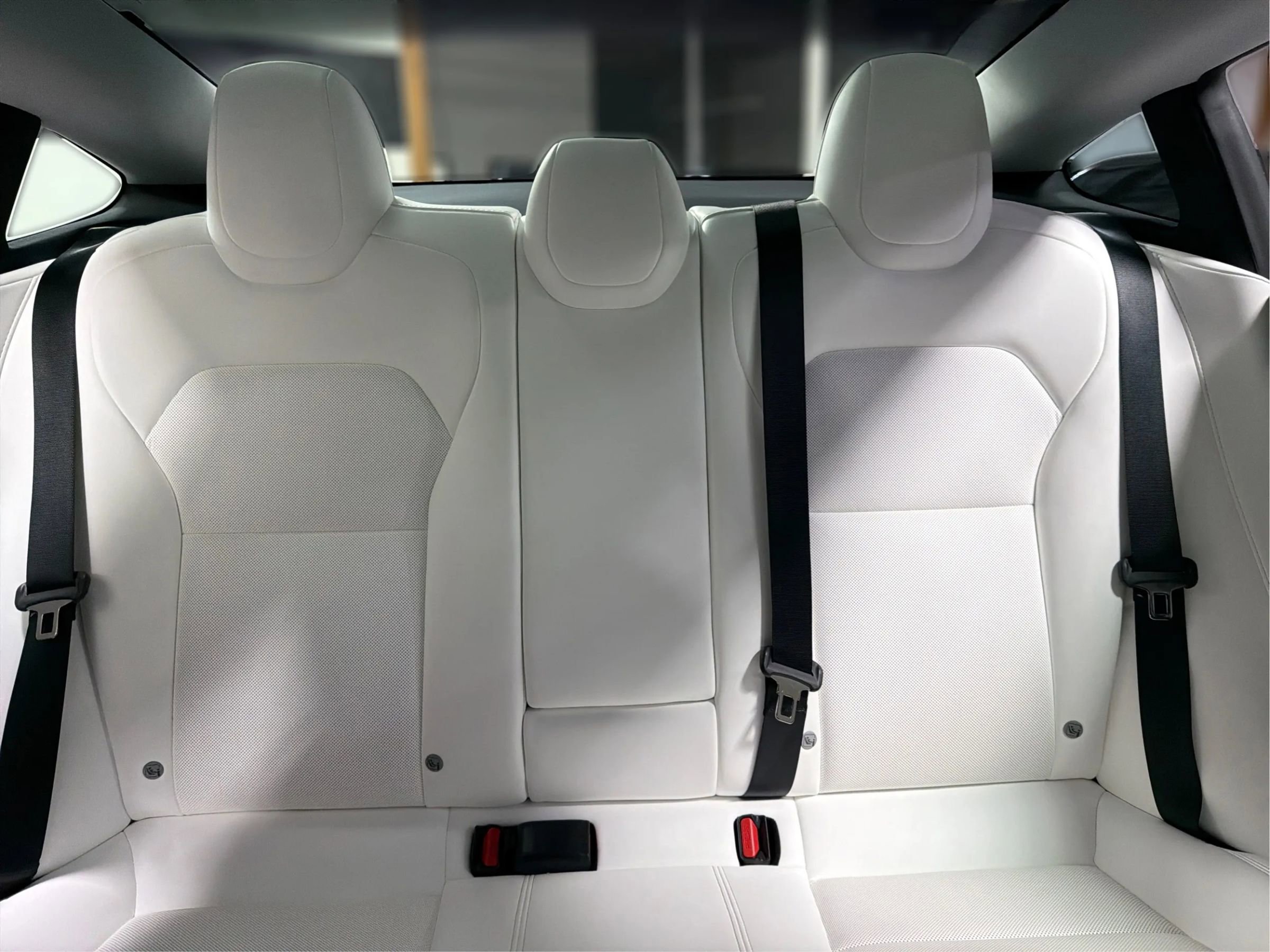 Used 2024 Tesla Model 3 Performance image 12