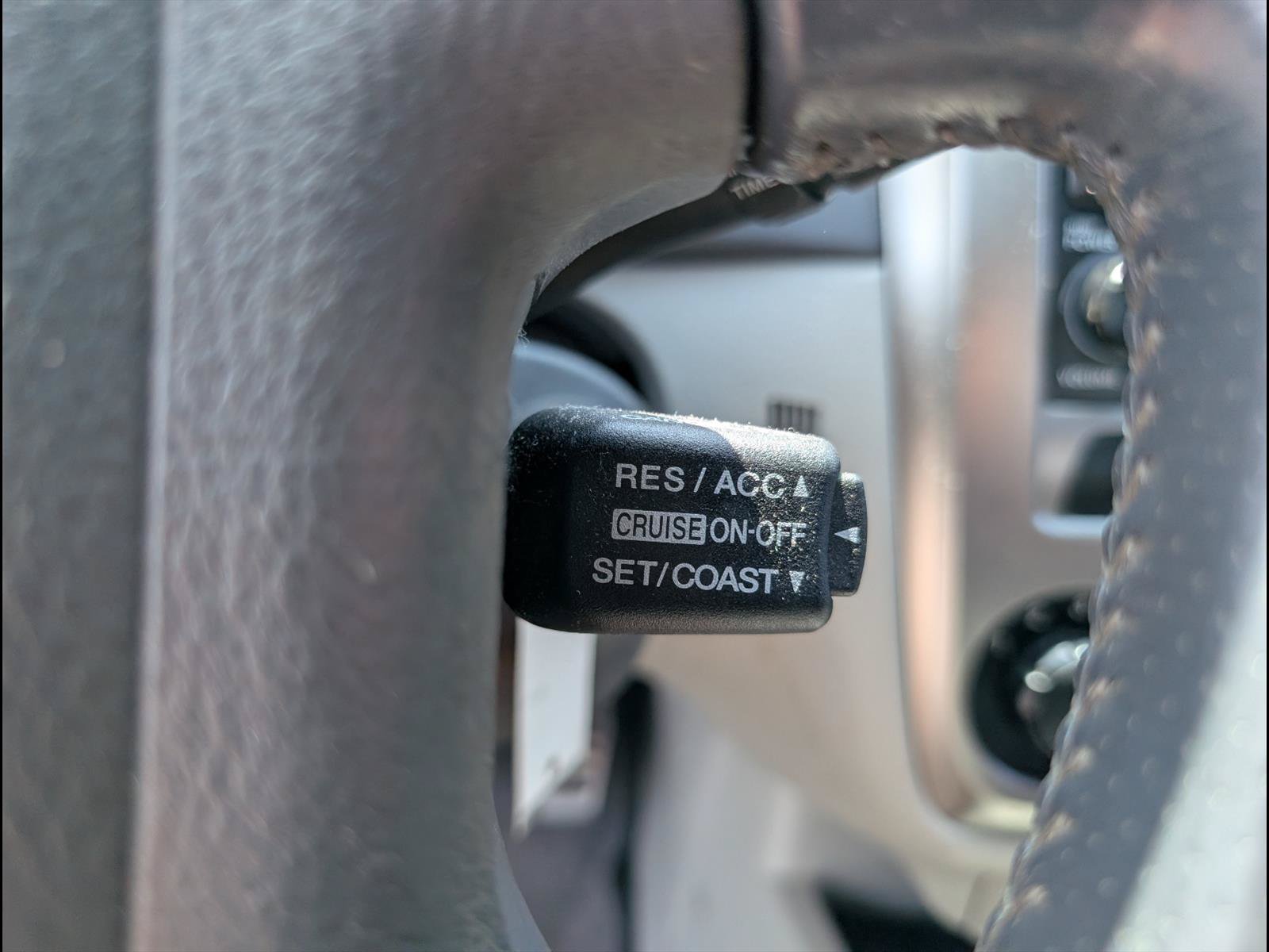 Used 2005 Kia Spectra LX FWD image 17