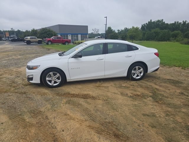 Used 2023 Chevrolet Malibu LS FWD image 3